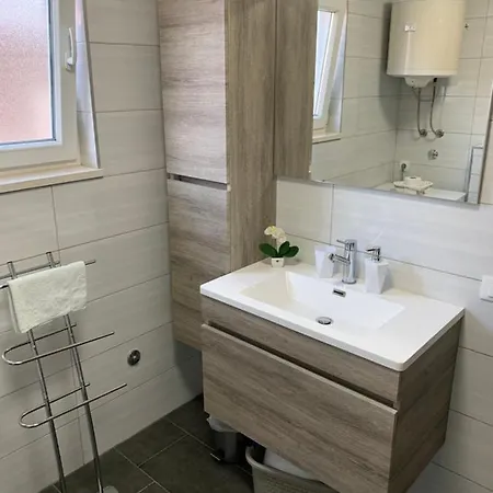 Luxury Cairos Трогир