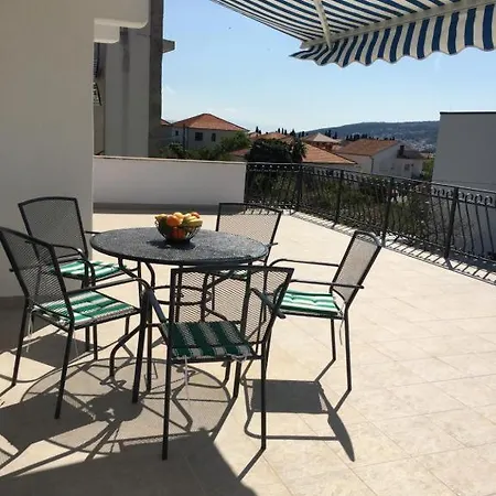 Luxury Cairos Apartment