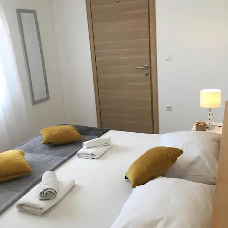 Luxury Cairos * Трогир