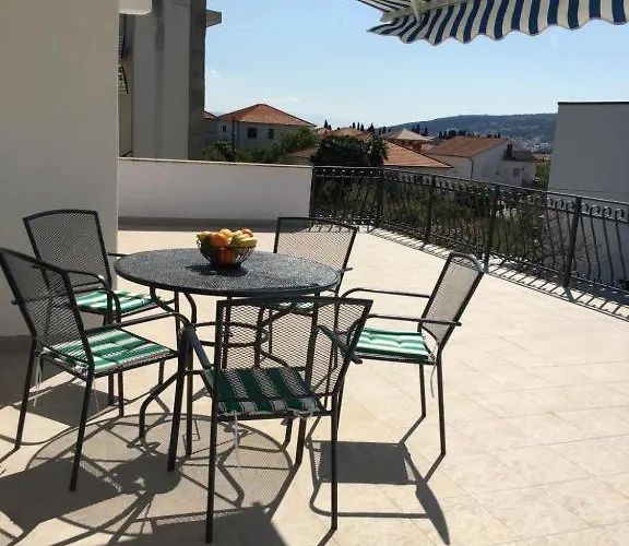 Luxury Cairos 公寓