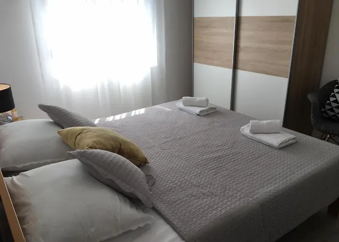 Luxury Cairos 公寓 *